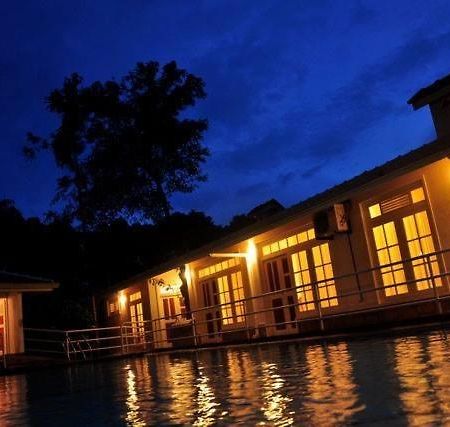 Forest Edge Hotel Ginigathena Exterior foto