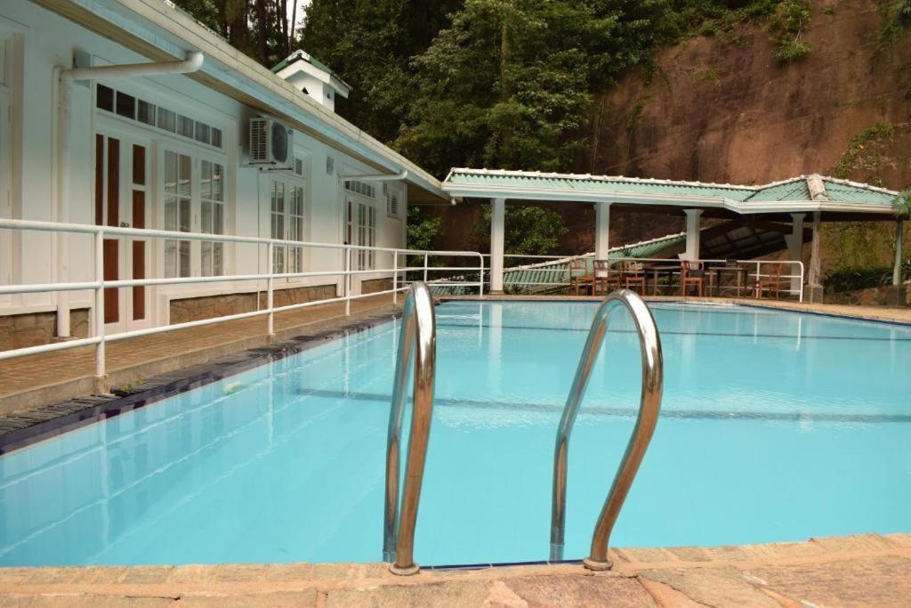 Forest Edge Hotel Ginigathena Exterior foto